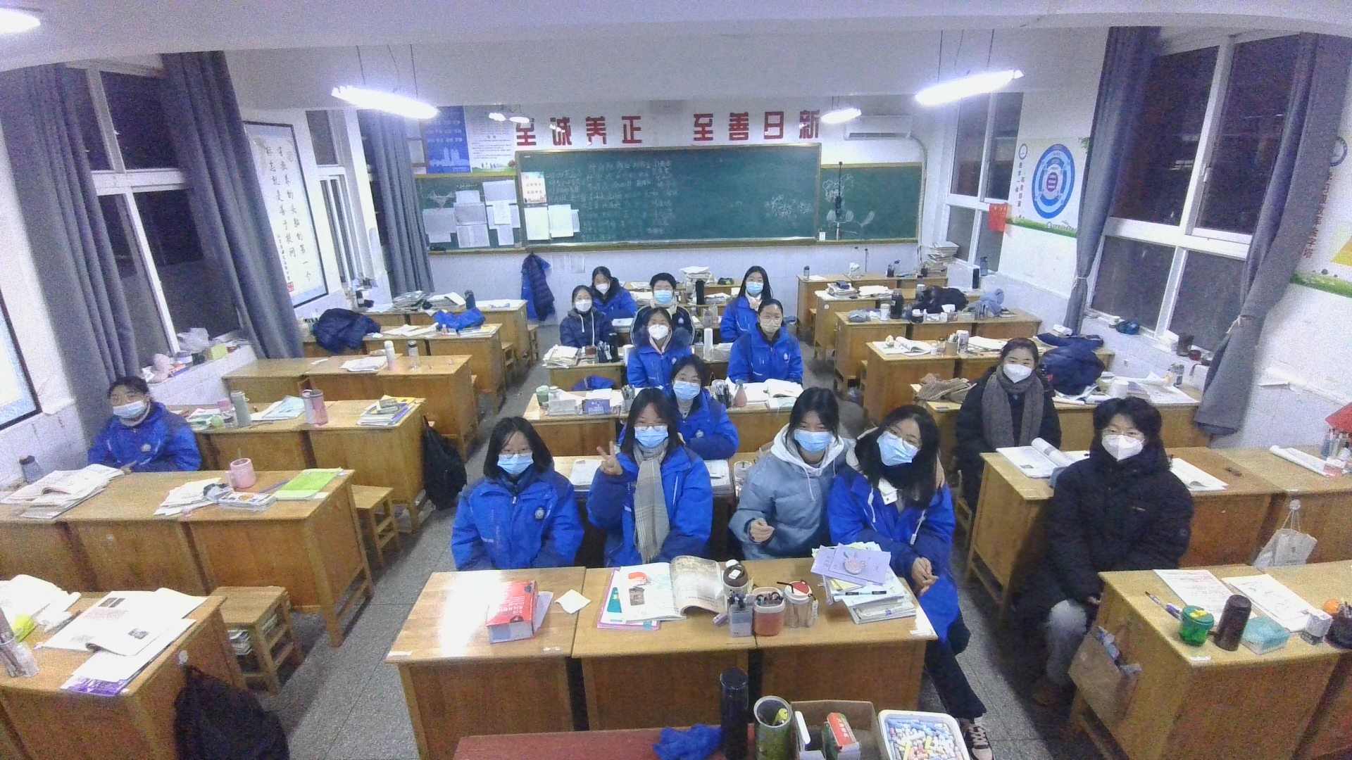 馆友们救 馆友们救